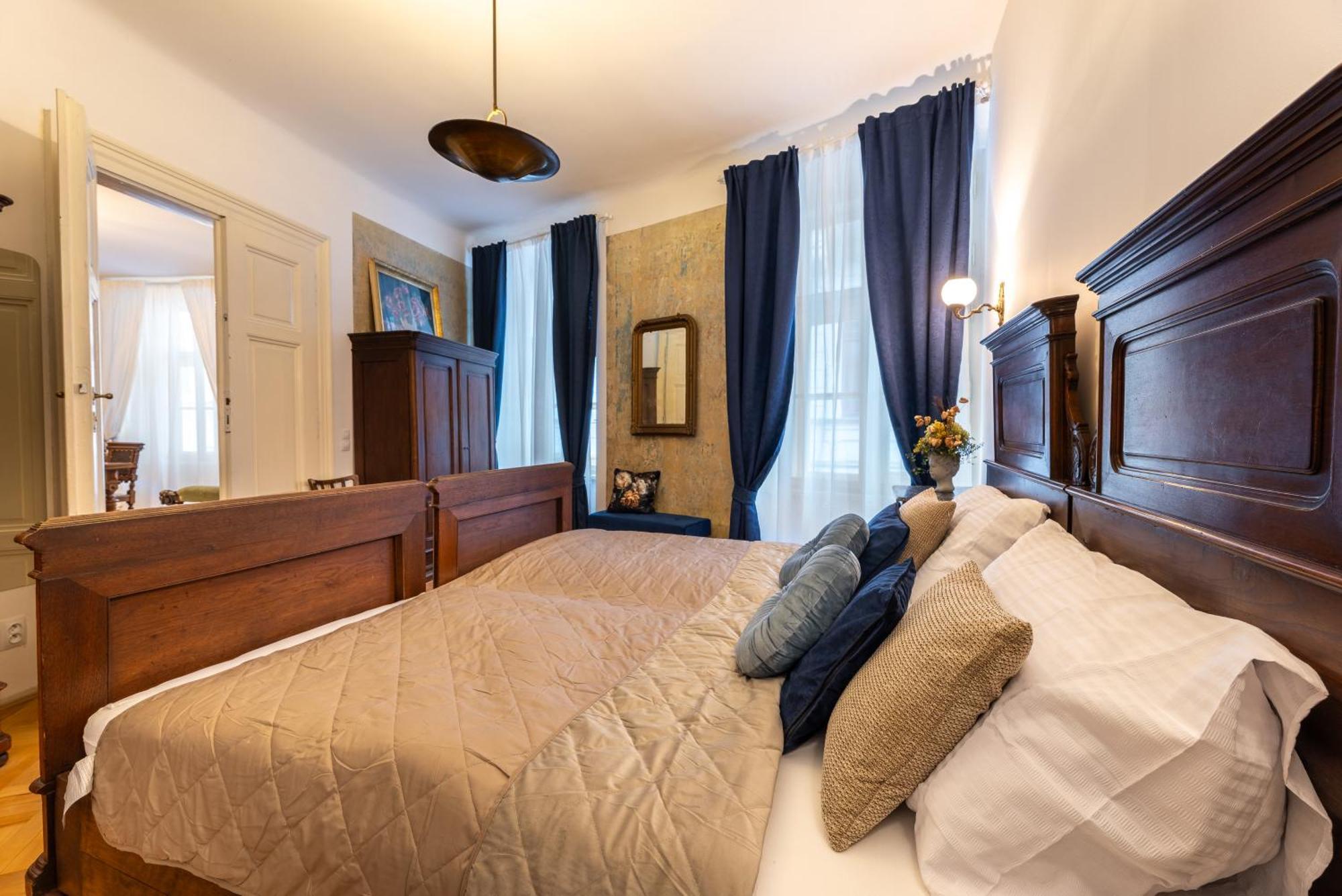 King'S Royal Apartments In City Centre Prague Exterior photo